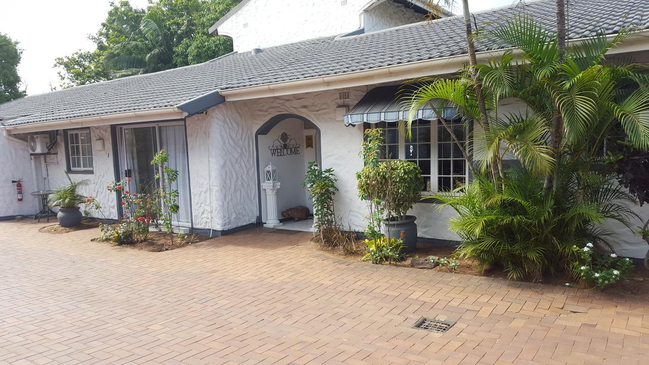 Old N New Bed & Breakfast Umhlanga Rocks Kültér fotó